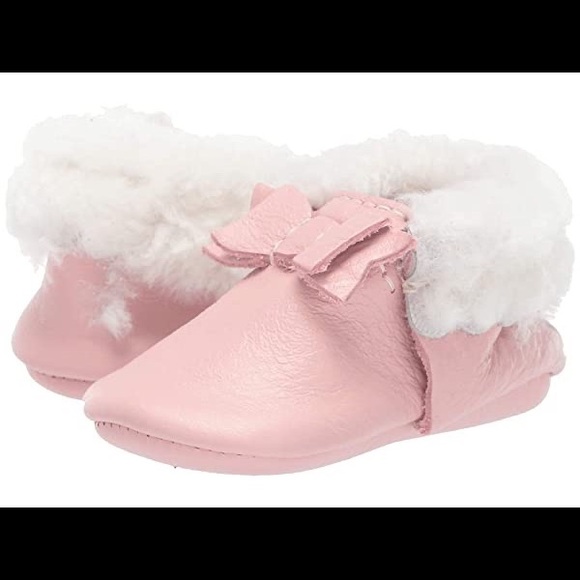 NIB! FRESHLY PICKED Blush Shearling Bow Moccs 4 5 - Picture 2 of 9